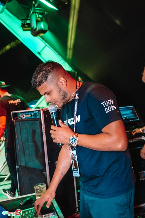 PAPAZONI 03-07-24 (195) Papazoni explodiu! Em plena quarta-feira mais de 5 mil pessoas no show da banda em Porto Seguro 188