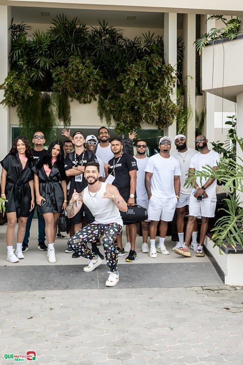 PAPAZONI 03-07-24 (20) Papazoni explodiu! Em plena quarta-feira mais de 5 mil pessoas no show da banda em Porto Seguro 26