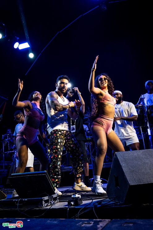 PAPAZONI 03-07-24 (218) Papazoni explodiu! Em plena quarta-feira mais de 5 mil pessoas no show da banda em Porto Seguro 211