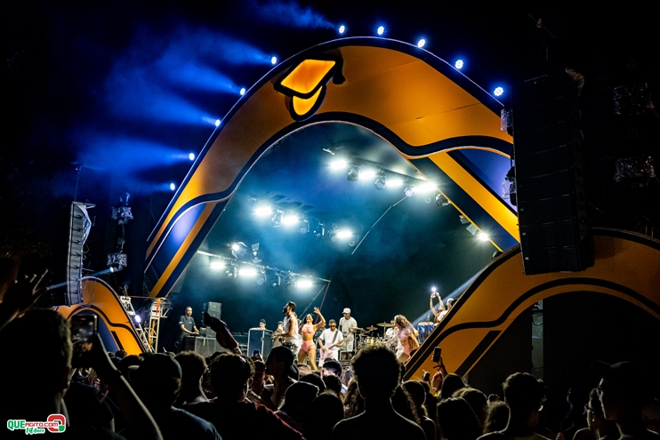 PAPAZONI 03-07-24 (223) Papazoni explodiu! Em plena quarta-feira mais de 5 mil pessoas no show da banda em Porto Seguro 216