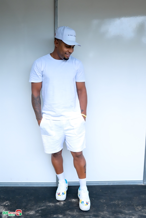 PAPAZONI 03-07-24 (39) Papazoni explodiu! Em plena quarta-feira mais de 5 mil pessoas no show da banda em Porto Seguro 45