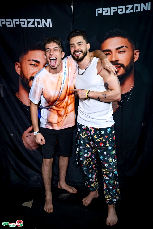 PAPAZONI 03-07-24 (4) Papazoni explodiu! Em plena quarta-feira mais de 5 mil pessoas no show da banda em Porto Seguro 11