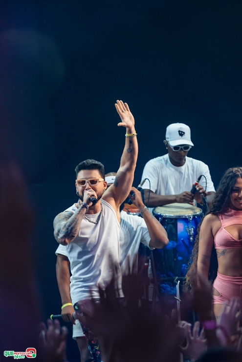 PAPAZONI 03-07-24 (83) Papazoni explodiu! Em plena quarta-feira mais de 5 mil pessoas no show da banda em Porto Seguro 77