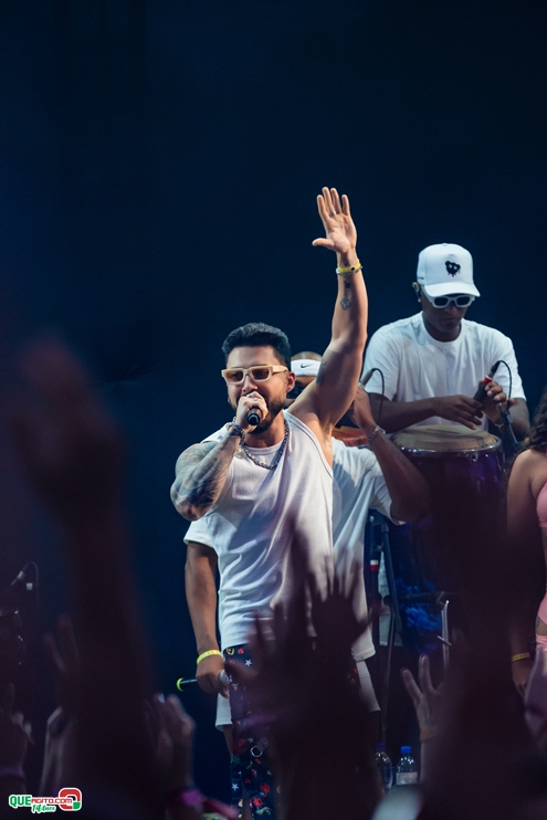 PAPAZONI 03-07-24 (84) Papazoni explodiu! Em plena quarta-feira mais de 5 mil pessoas no show da banda em Porto Seguro 78