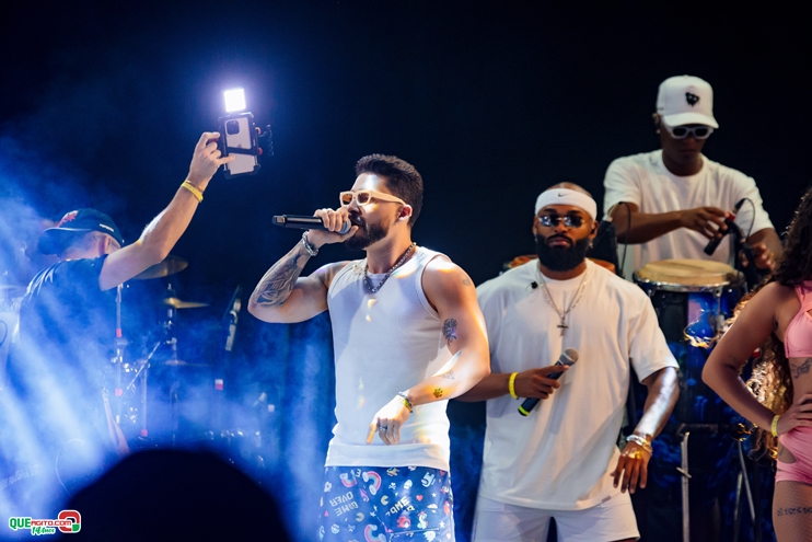 PAPAZONI 03-07-24 (87) Papazoni explodiu! Em plena quarta-feira mais de 5 mil pessoas no show da banda em Porto Seguro 81