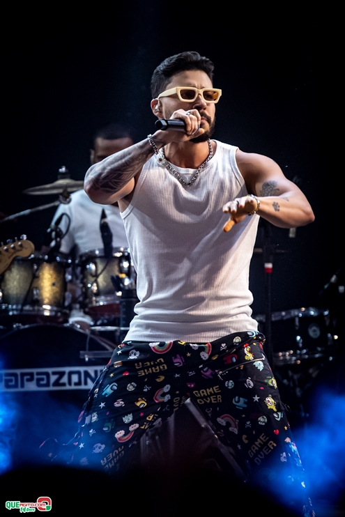 PAPAZONI 03-07-24 (95) Papazoni explodiu! Em plena quarta-feira mais de 5 mil pessoas no show da banda em Porto Seguro 89