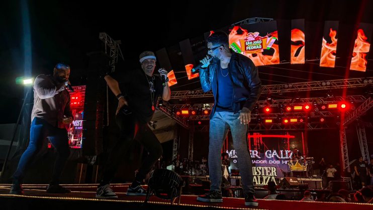 FECHOU COM CHAVE DE OURO: Segundo dia de Vila do Forró no Centauro reúne milhares de pessoas nos shows de Netto Brito, Silfarley e Larissa Gomes 20