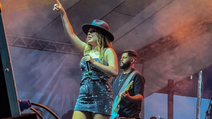 FECHOU COM CHAVE DE OURO: Segundo dia de Vila do Forró no Centauro reúne milhares de pessoas nos shows de Netto Brito, Silfarley e Larissa Gomes 17