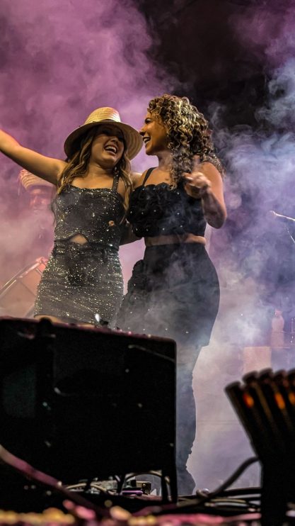 FECHOU COM CHAVE DE OURO: Segundo dia de Vila do Forró no Centauro reúne milhares de pessoas nos shows de Netto Brito, Silfarley e Larissa Gomes 14