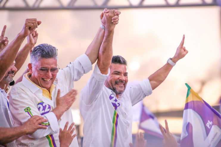 Jânio Natal lidera corrida eleitoral em Porto Seguro, aponta pesquisa Jânio Natal lidera corrida eleitoral em Porto Seguro, aponta pesquisa 4