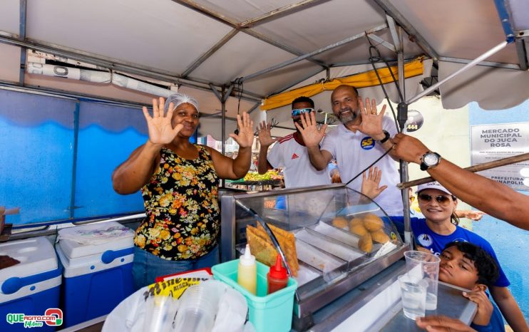 Robério arrasta multidão em caminhada e visita à feira do Juca Rosa neste domingo 91