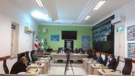 Câmara de Vereadores de Belmonte aprova reajuste salarial para prefeito, vice-prefeito, secretários e vereadores a partir de 2025 10