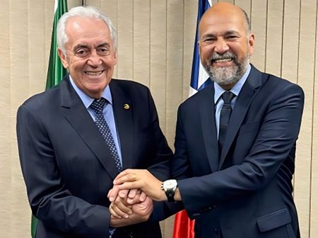 Ao lado do senador Otto Alencar, em Brasília, Robério garante investimentos para toda a região 7