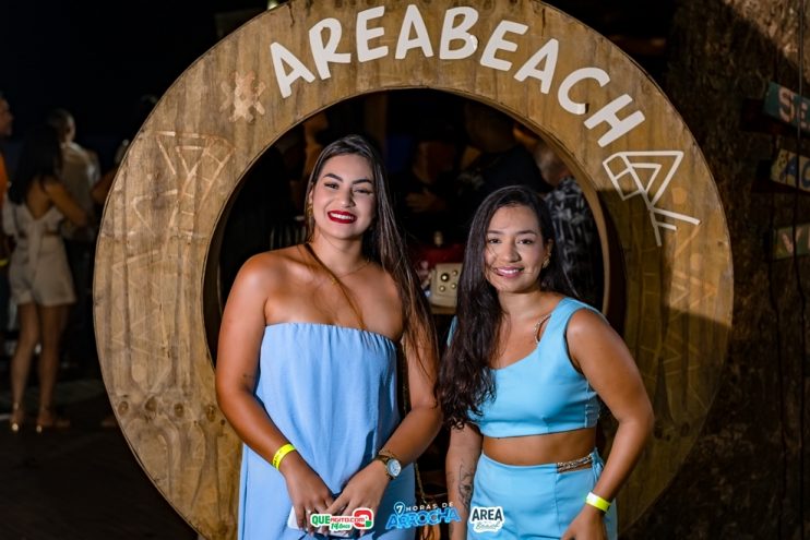 Tayrone e Larissa Gomes encantam público nas 07 Horas de Arrocha da Cabana Area Beach 220