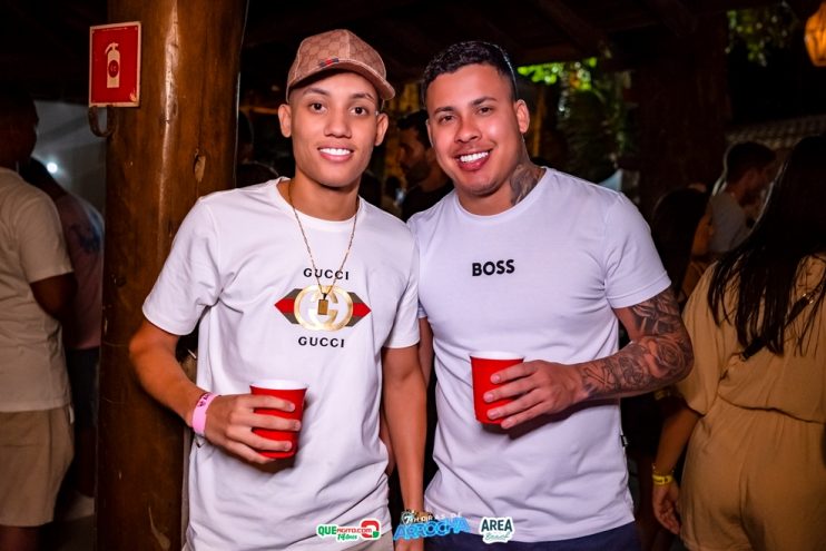 Tayrone e Larissa Gomes encantam público nas 07 Horas de Arrocha da Cabana Area Beach 830