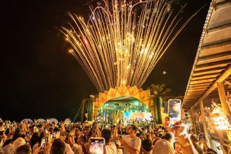 Porto Seguro se consolida como destino preferido para o Réveillon 2025; Cabana Área Beach promete celebração grandiosa 5
