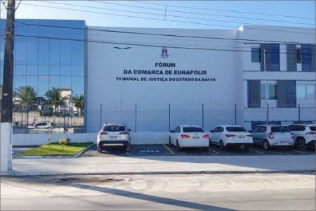 Diplomação do prefeito e vereadores eleitos em Eunápolis será no dia 17/12 7