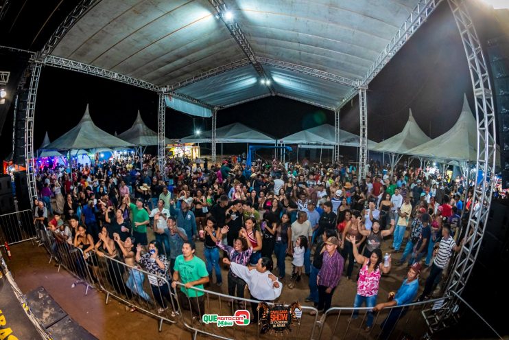 Lambasaia abre a Cavalgada Show de Cachoeira do Aranã 2024 550