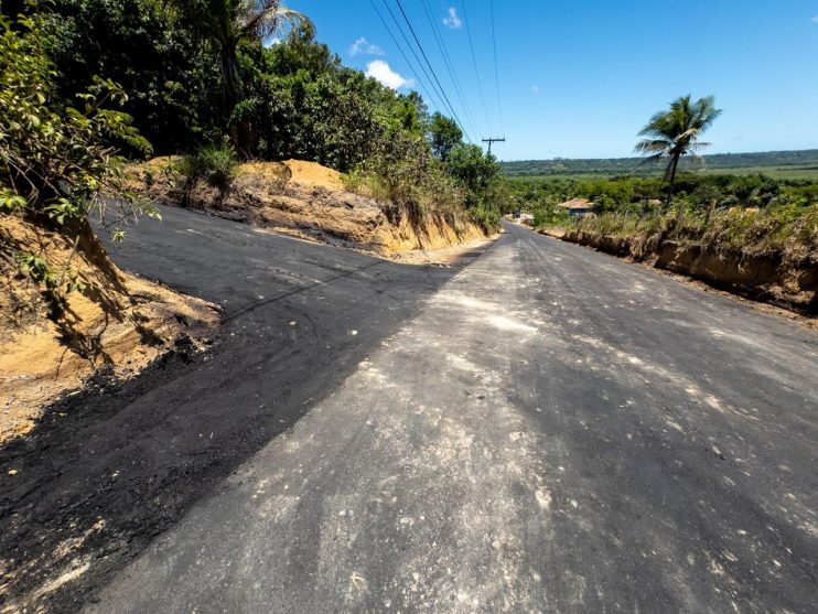 Ladeira do Bom Jesus, em Vale Verde, é a primeira a ser pavimentada na zona rural do município 15