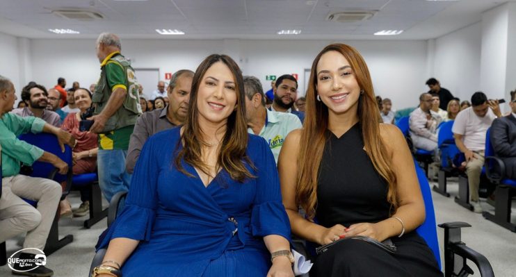 WhatsApp Image 2024-12-17 at 18.27.33 (4) Robério Oliveira e Pastor Bené são diplomados em Eunápolis: "O trabalho está de volta e começa agora", declara prefeito 114