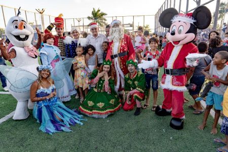 Porto Seguro: Natal do Bem leva magia e alegria para a Praça da Família 12