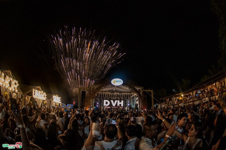 Com ingressos esgotados, o Réveillon 2025 da Área Beach foi um sucesso 725