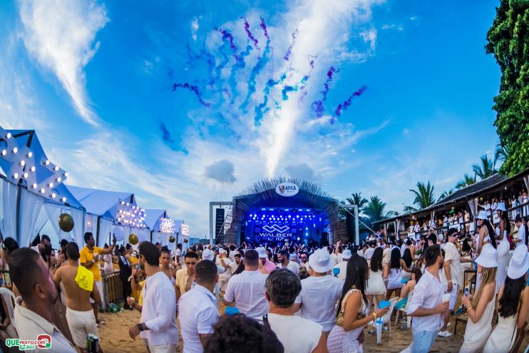Com ingressos esgotados, o Réveillon 2025 da Área Beach foi um sucesso 1369