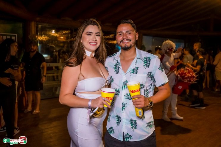 Nem mesmo a chuva conseguiu tirar o brilho do show de Filipe Ret especial 15 anos em Porto Seguro 96