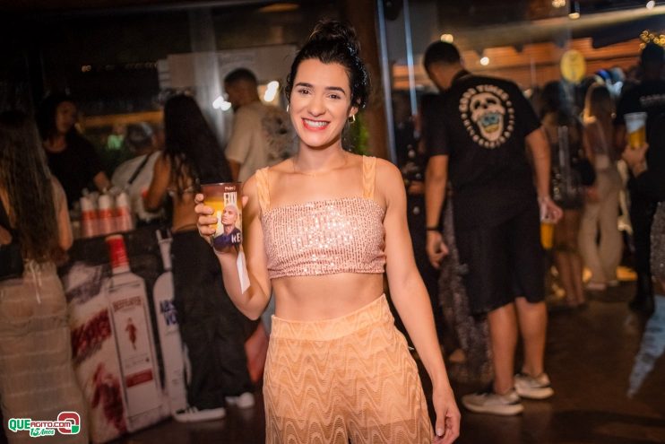 Nem mesmo a chuva conseguiu tirar o brilho do show de Filipe Ret especial 15 anos em Porto Seguro 206