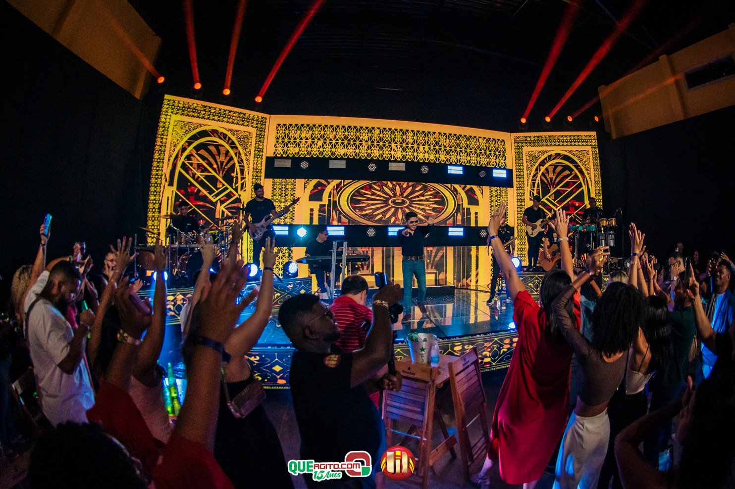 "Ex que é Bom”: Osnir Alves grava DVD Serestão de Bar em Eunápolis 4