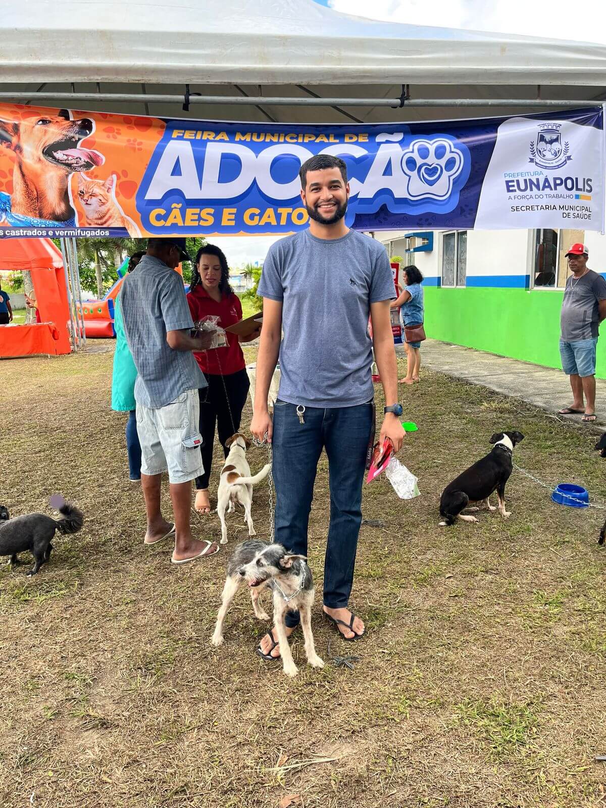 Primeira Feira de Adoção de Animais de Eunápolis supera expectativas com mais de 30 adoções em menos de 4 horas 9
