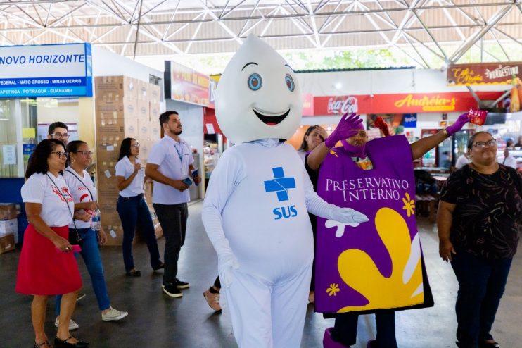 Carnaval Bem Me Quero: Ação da Saúde levou prevenção e conscientização ao Terminal Rodoviário de Eunápolis 16