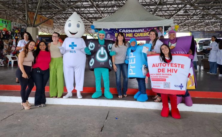 Carnaval Bem Me Quero: Ação da Saúde levou prevenção e conscientização ao Terminal Rodoviário de Eunápolis 11