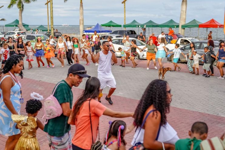 Bloco da Inclusão leva alegria pelas ruas da cidade 18