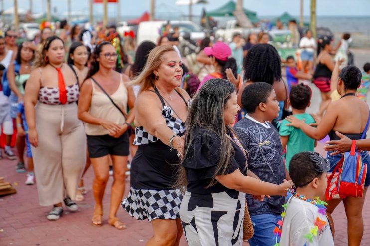 Bloco da Inclusão leva alegria pelas ruas da cidade 17
