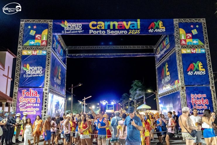 Sextou com muita folia nos corredores turísticos de Porto Seguro, Arraial d’Ajuda e Trancoso 20