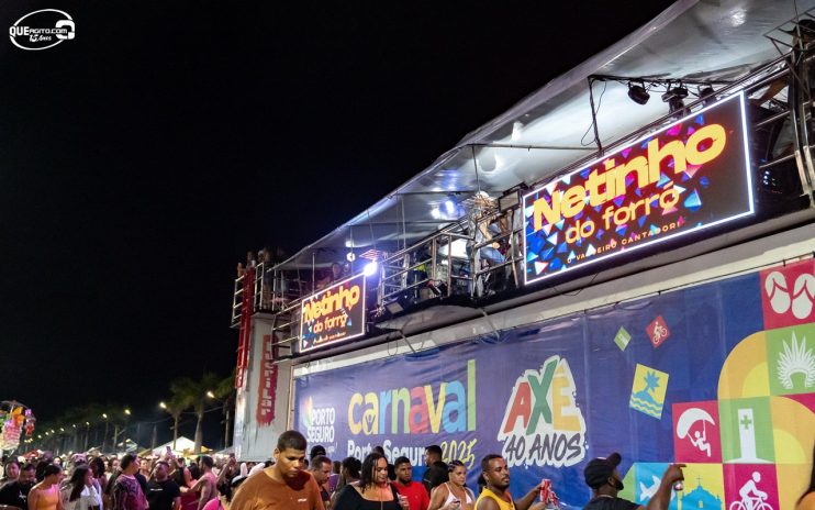 Sextou com muita folia nos corredores turísticos de Porto Seguro, Arraial d’Ajuda e Trancoso 24