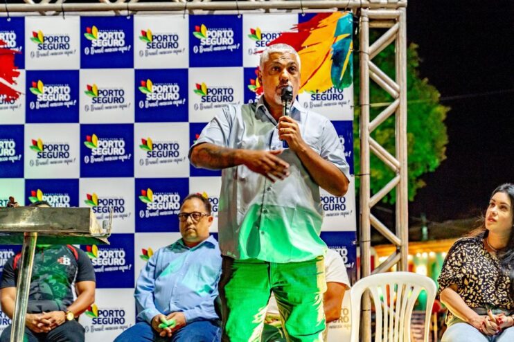 PERSONALIDADE: Raimundo Costa é homenageado com monumento em praça que leva seu nome 17