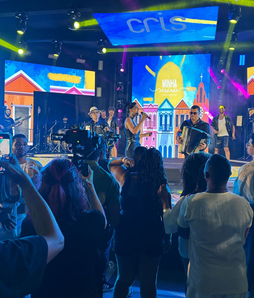 Cris Lima grava audiovisual "Minha Verdade" em Eunápolis 7
