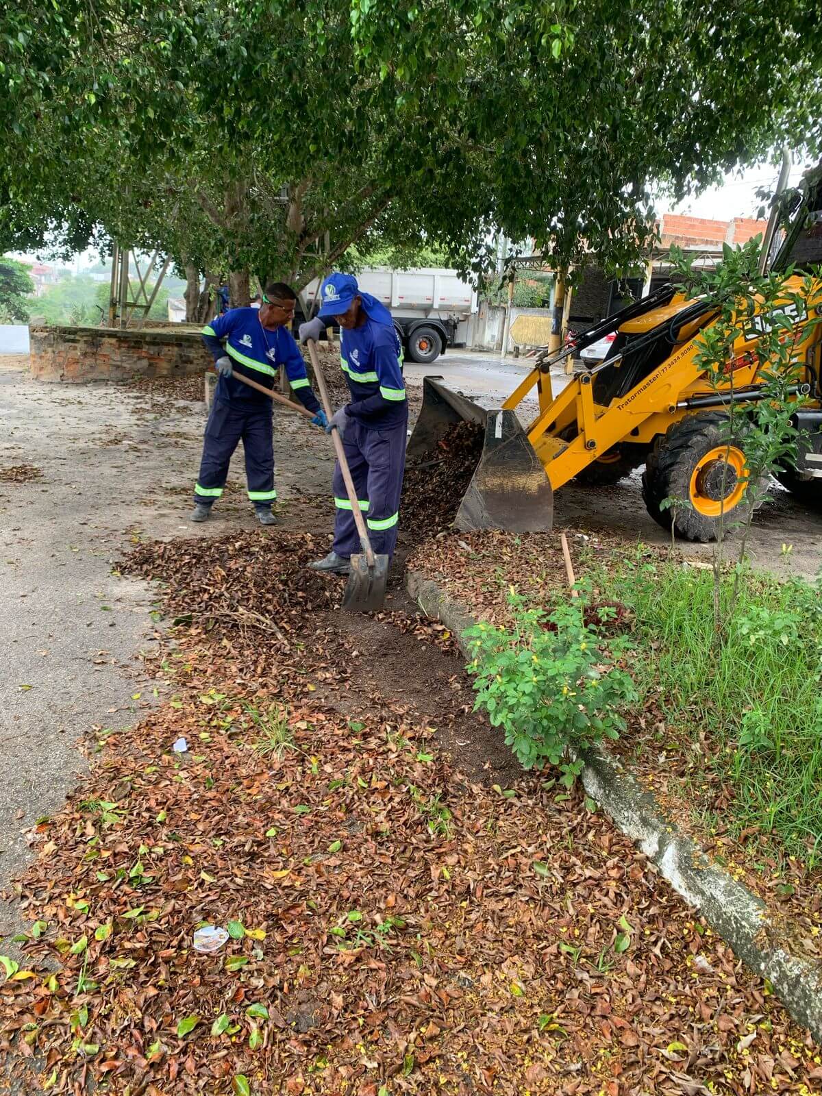 Prefeitura de Eunápolis atua com agilidade para reduzir efeitos das chuvas e ventania 7