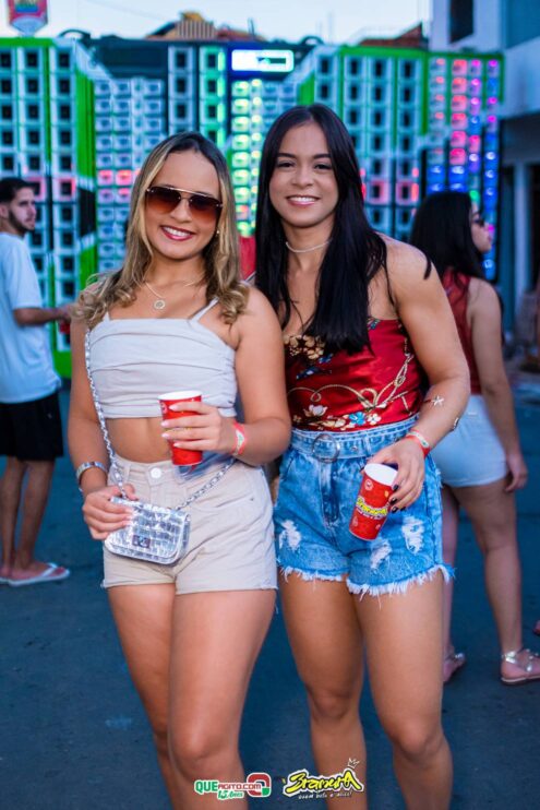 Milhares de foliões se divertiram no desfile do Bloco Bramura na Micareta de Pau Brasil 2025 180