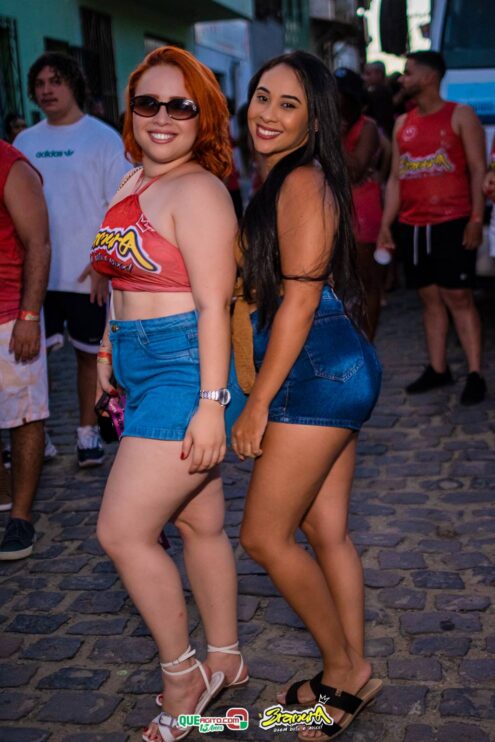 Milhares de foliões se divertiram no desfile do Bloco Bramura na Micareta de Pau Brasil 2025 232