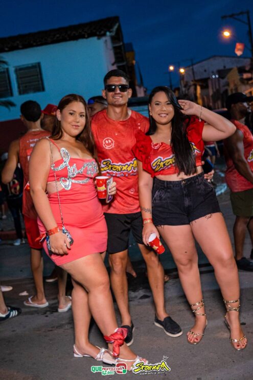 Milhares de foliões se divertiram no desfile do Bloco Bramura na Micareta de Pau Brasil 2025 269