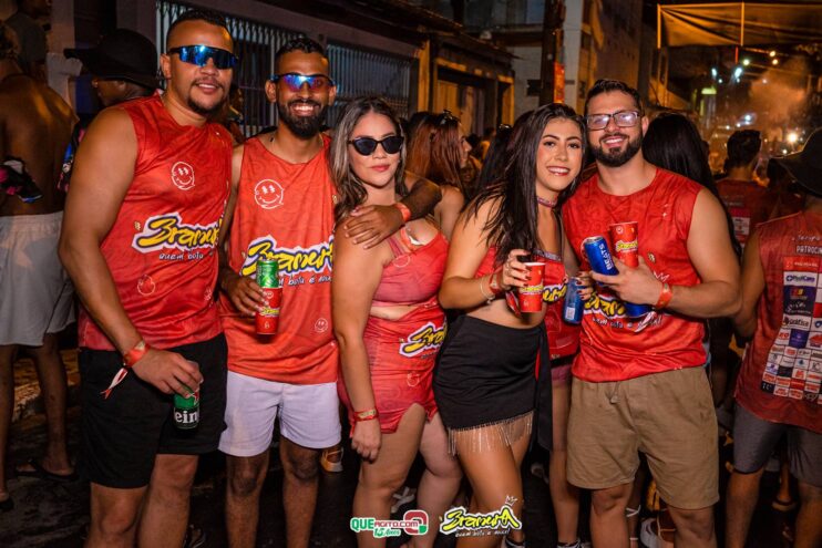 Milhares de foliões se divertiram no desfile do Bloco Bramura na Micareta de Pau Brasil 2025 439