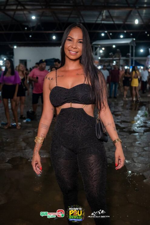 Marcynho Sensação leva público ao delírio na terceira noite da Micareta de Pau Brasil 2025 135