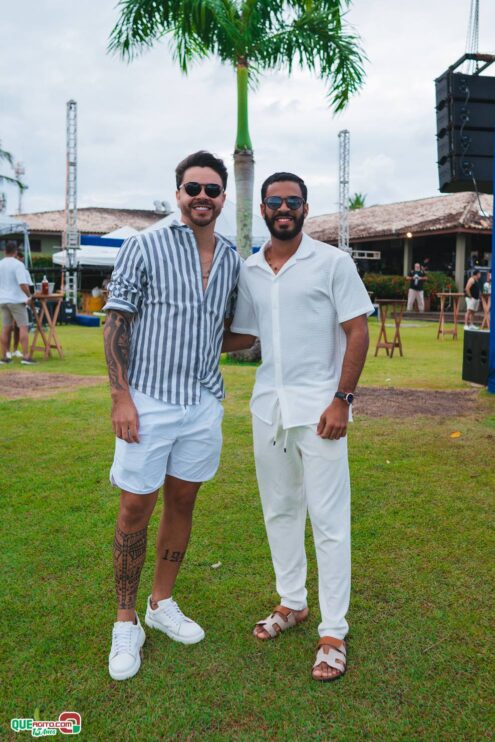 Gui de Paula brilha ao lado de artistas na gravação do álbum “Forró & Muito Mais”, no palco do Eco Bahia Hotel 52