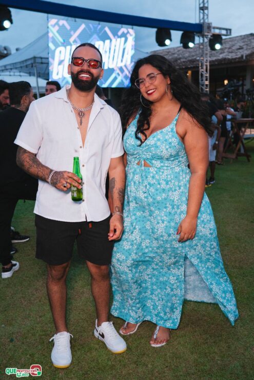 Gui de Paula brilha ao lado de artistas na gravação do álbum “Forró & Muito Mais”, no palco do Eco Bahia Hotel 93