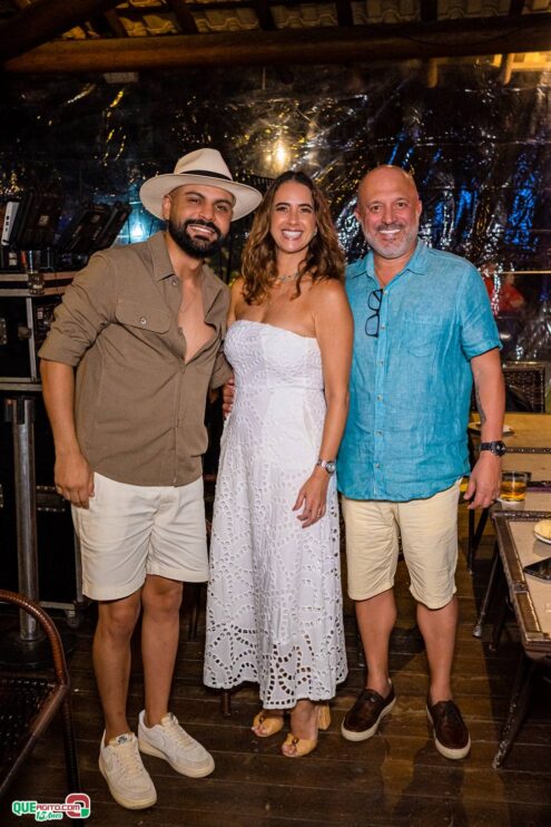 Gui de Paula brilha ao lado de artistas na gravação do álbum “Forró & Muito Mais”, no palco do Eco Bahia Hotel 217