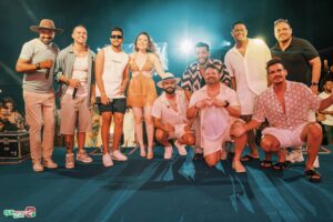 Gui de Paula brilha ao lado de artistas na gravação do álbum “Forró & Muito Mais”, no palco do Eco Bahia Hotel 1