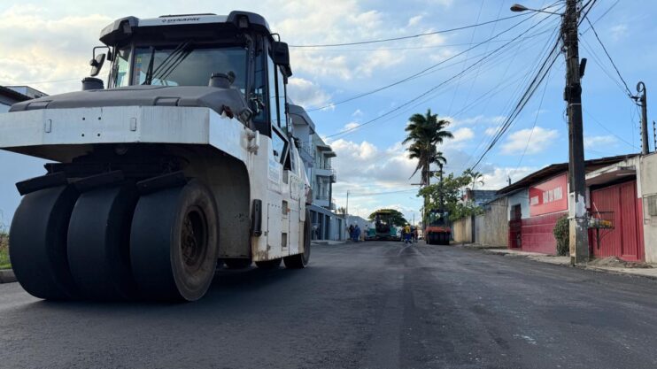 O asfalto chegou: Prefeitura avança com obras de pavimentação em Eunápolis 12